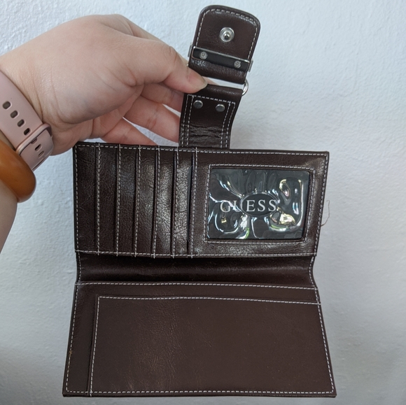 GUESS Wallets - Picture 6 of 6